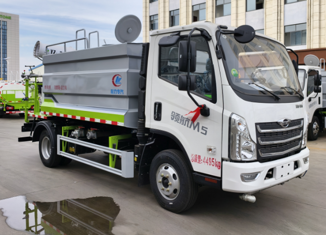 7噸藍(lán)牌灑水車(chē)